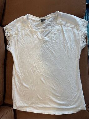 Talbots White V-Neck Lace Sleeve Tee